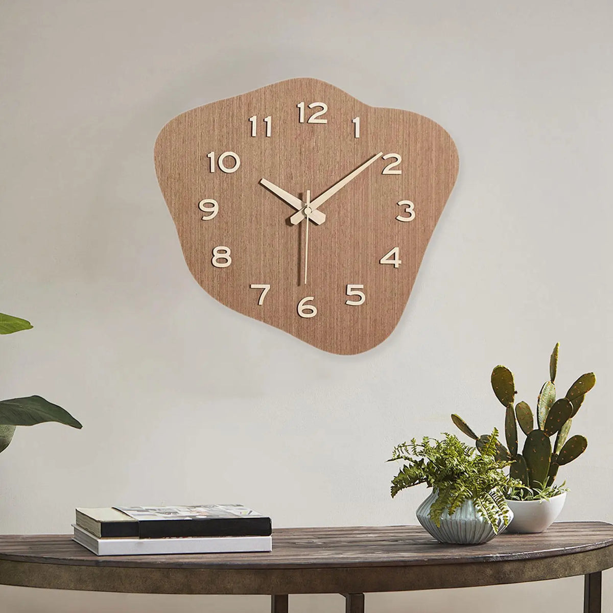 Horloge murale scandinave asymétrique MDF