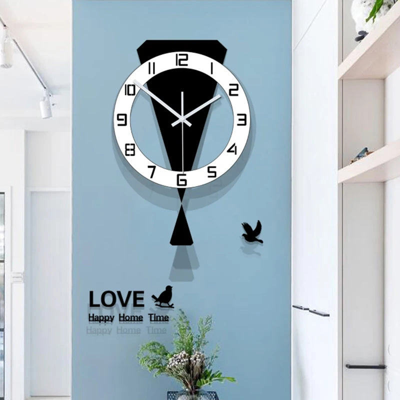 Horloge murale moderne avec balancier