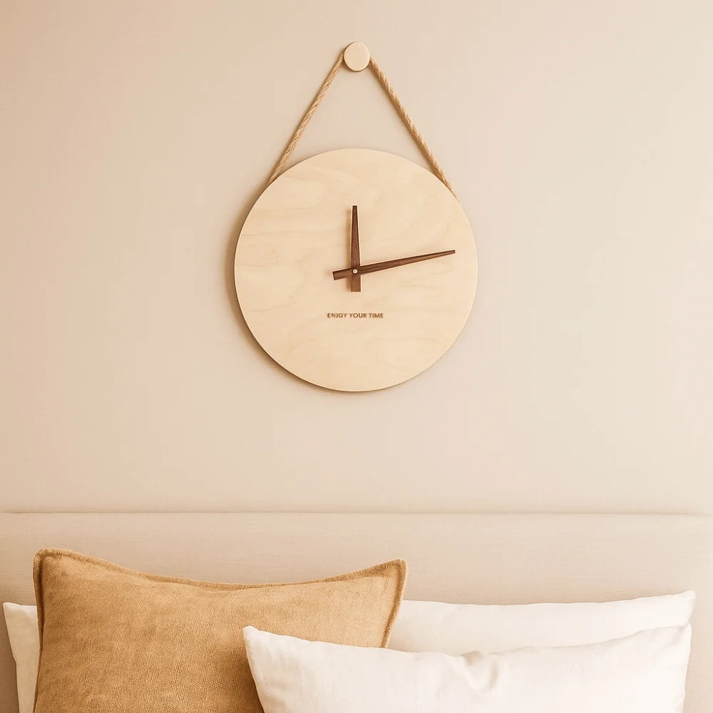 Horloge murale corde bois scandinave