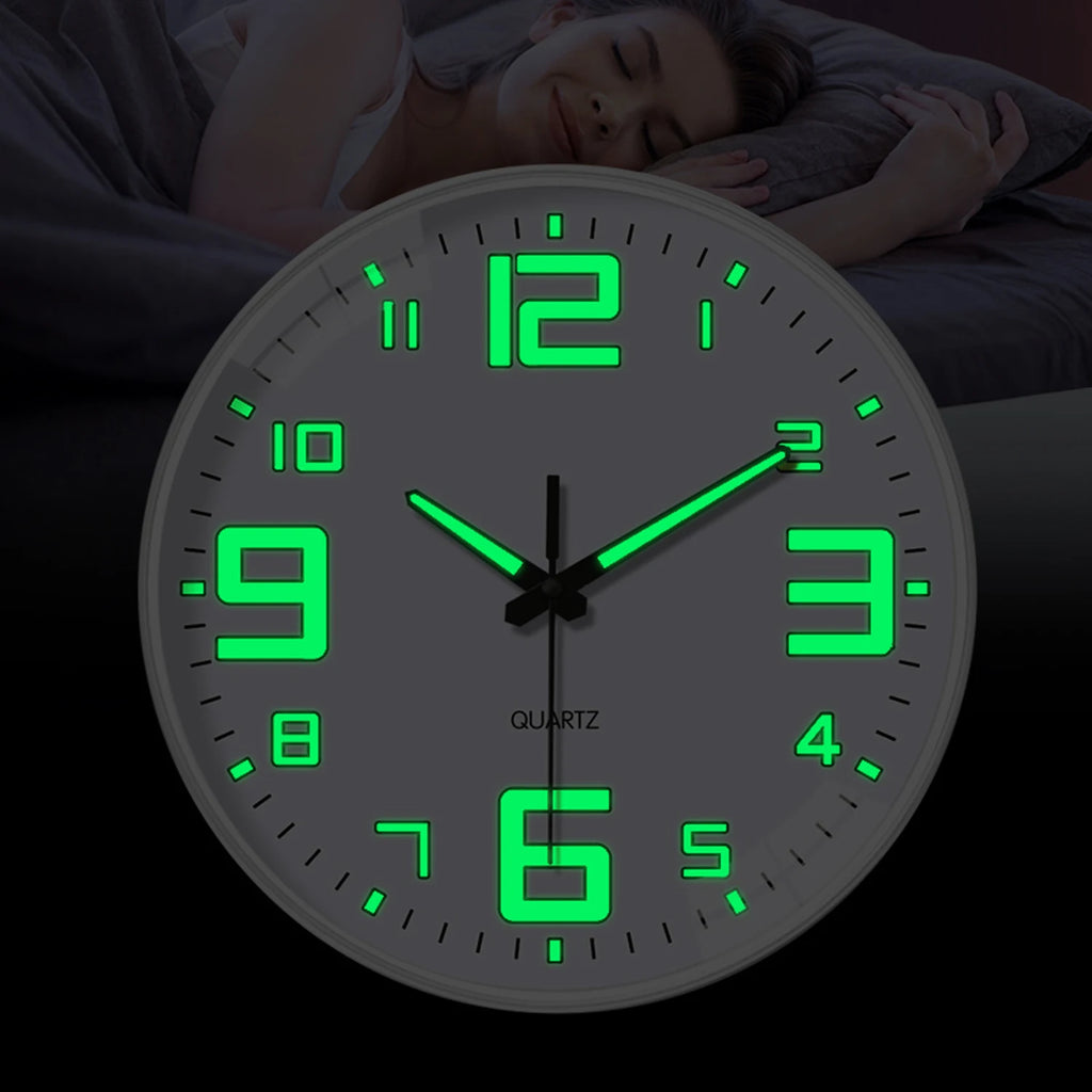 Horloge murale blanche moderne