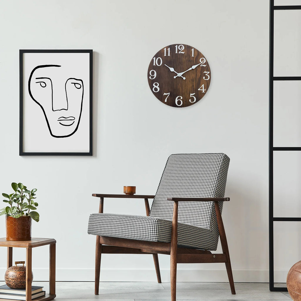 Horloge murale bois foncé rustique