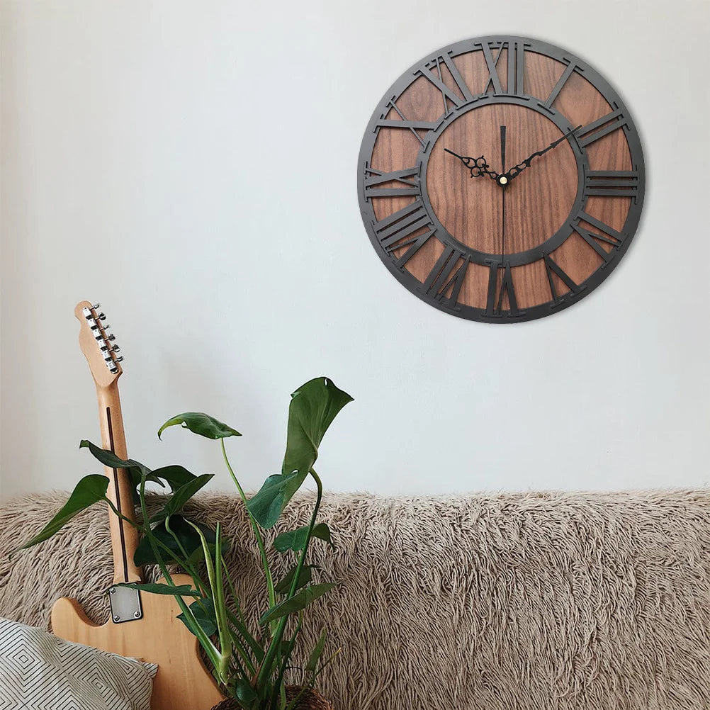 Horloge murale marron noire