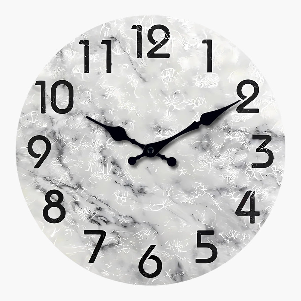 Horloge murale grise et blanche
