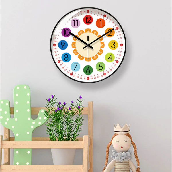 Horloge murale apprentissage arc-en-ciel Image