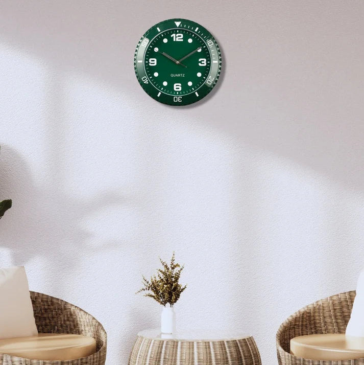 Horloge murale montre